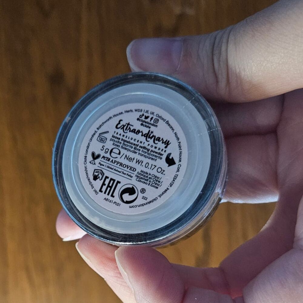 Ciate Extraordinary Translucent Powder ~ Loose Translucent Setting Powder 5G - Picture 2 of 5